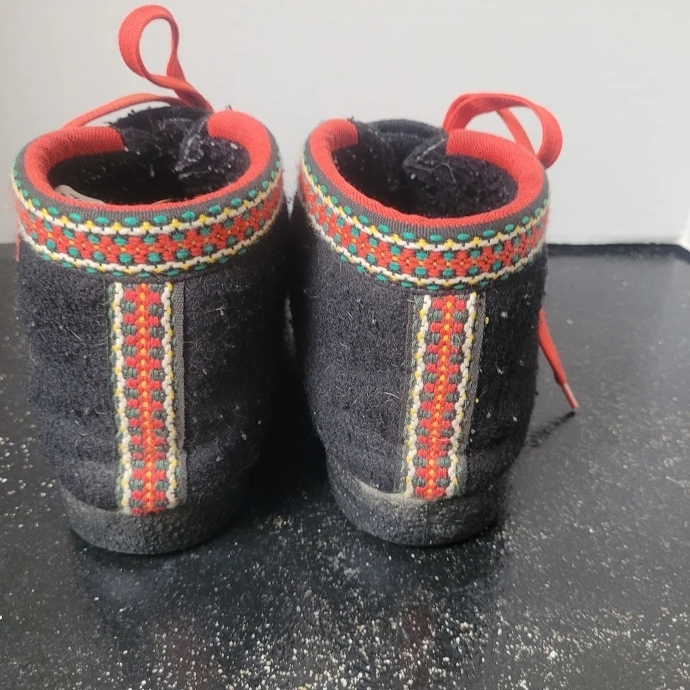 Nye Nesna Lobben, Wool felted winter boots Black ankle height, Women 6.5 EU 37